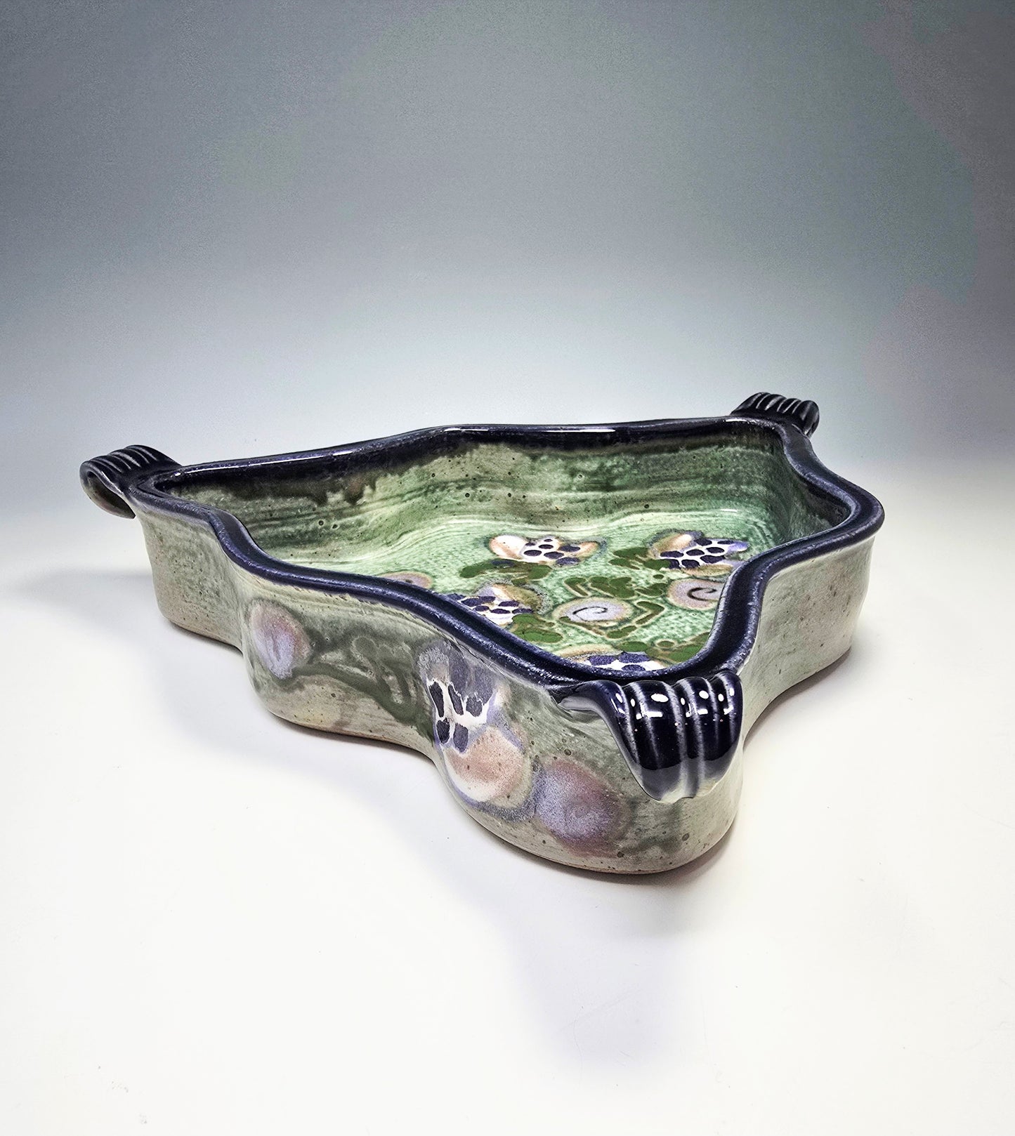 Baking Dish Wavy Triangle