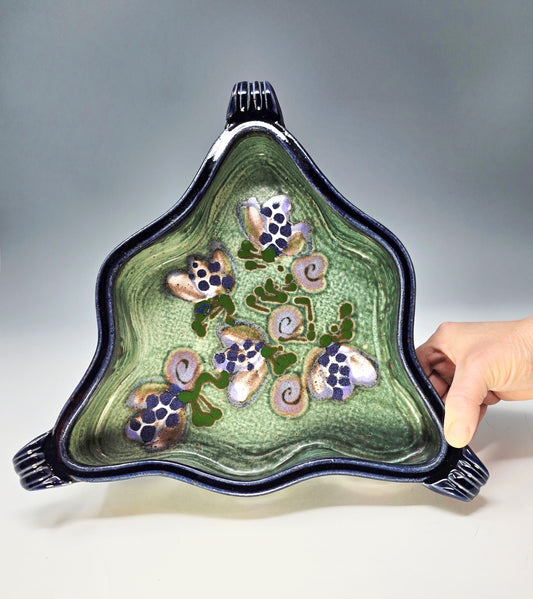 Baking Dish Wavy Triangle