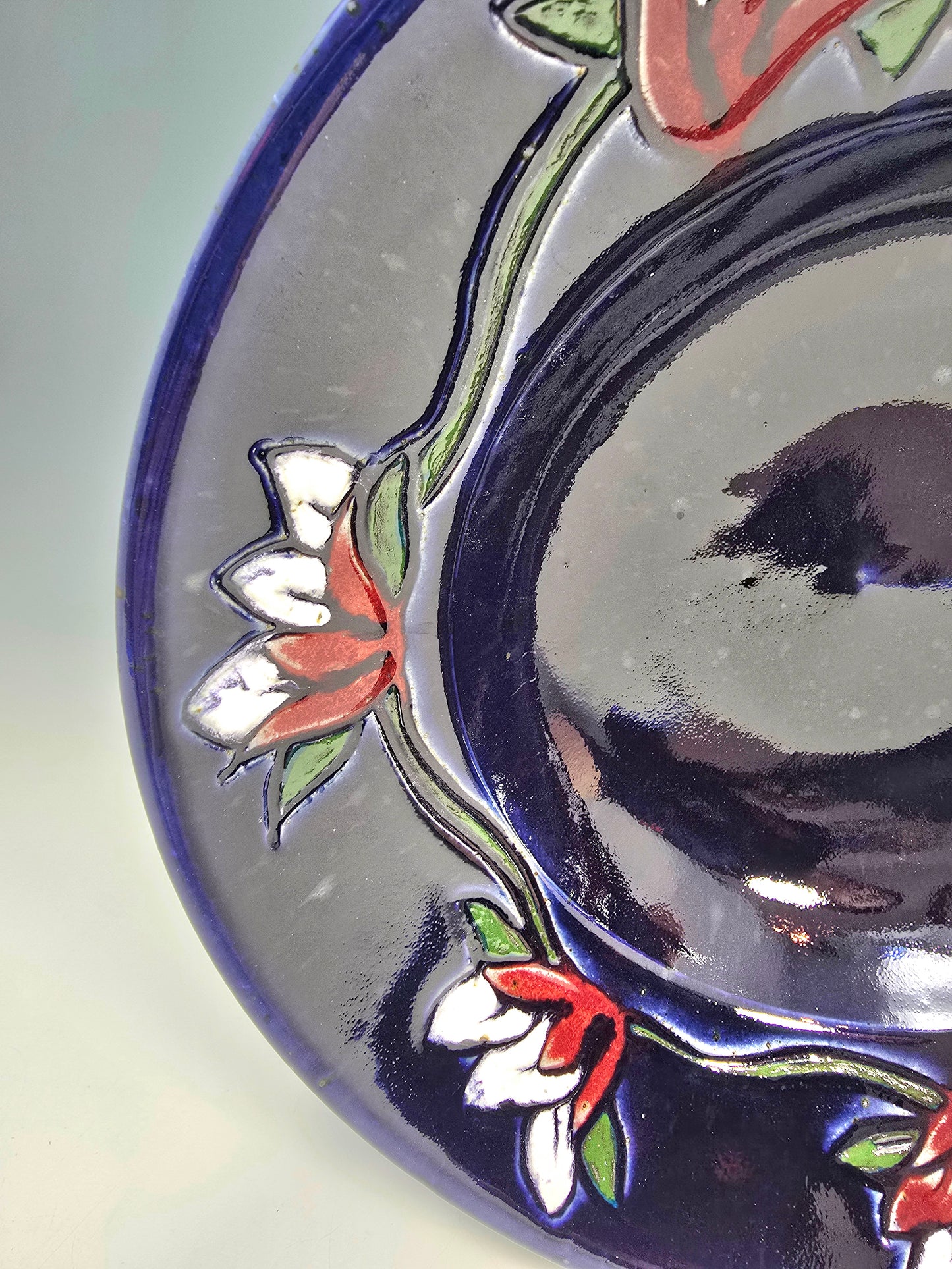 Bowl with Carving